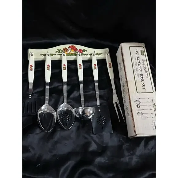Sears Merry Mushrooms 7 Piece Kitchen Utensils Tool Set Wall Rack & Original Box